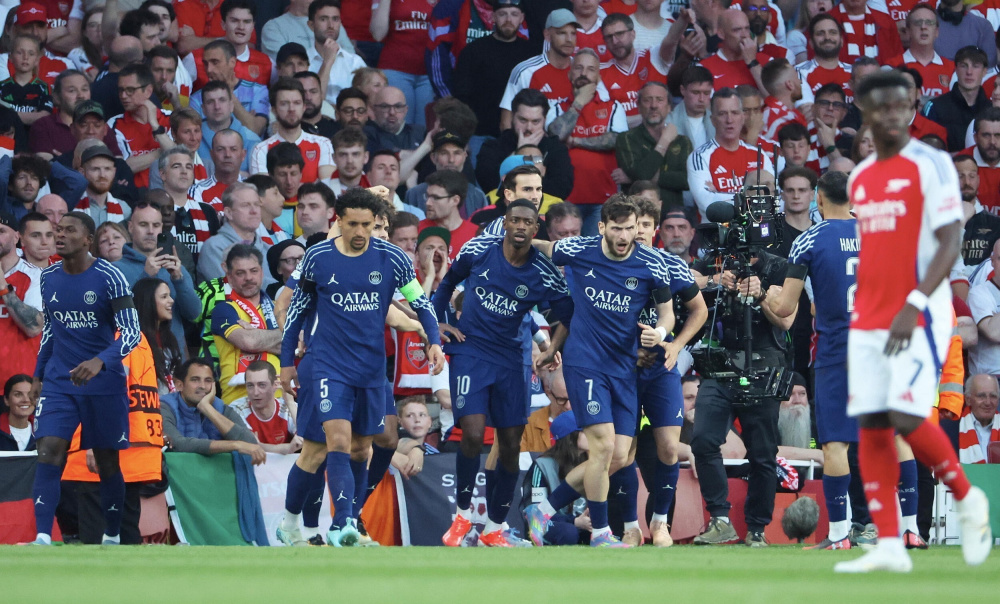 库兹马31分小波特18+10+13 雄鹿逆转凯尔特人