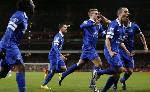 马尔卡宁33+7 爵士战胜独行侠